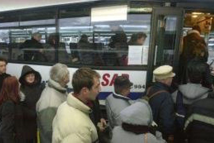 Ilustračný obrázok k článku Kraj dal na autobusy za 1 rok vyše 15 miliónov €, sumu už má problém utiahnuť
