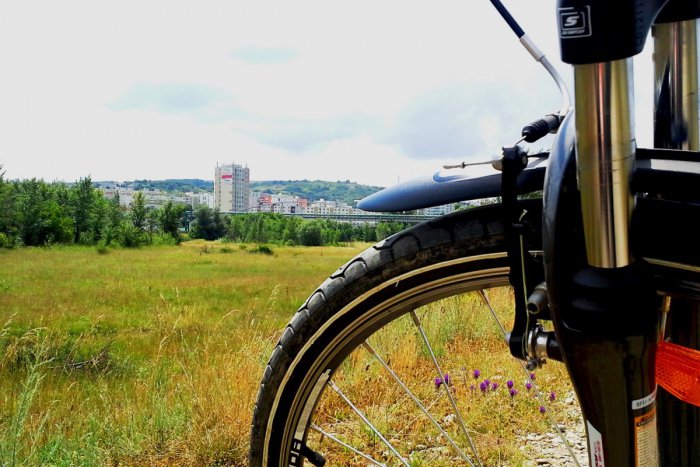 Ilustračný obrázok k článku Krásne zážitky na bicykloch: 5 tipov na zaujímavé cyklotrasy v okolí Spišskej