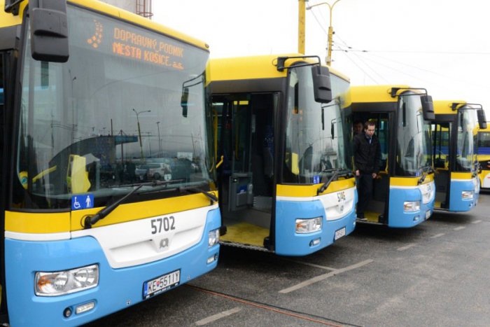 Ilustračný obrázok k článku Koronavírus: Opatrenia Košického kraja ovplyvnia aj cestovanie autobusmi